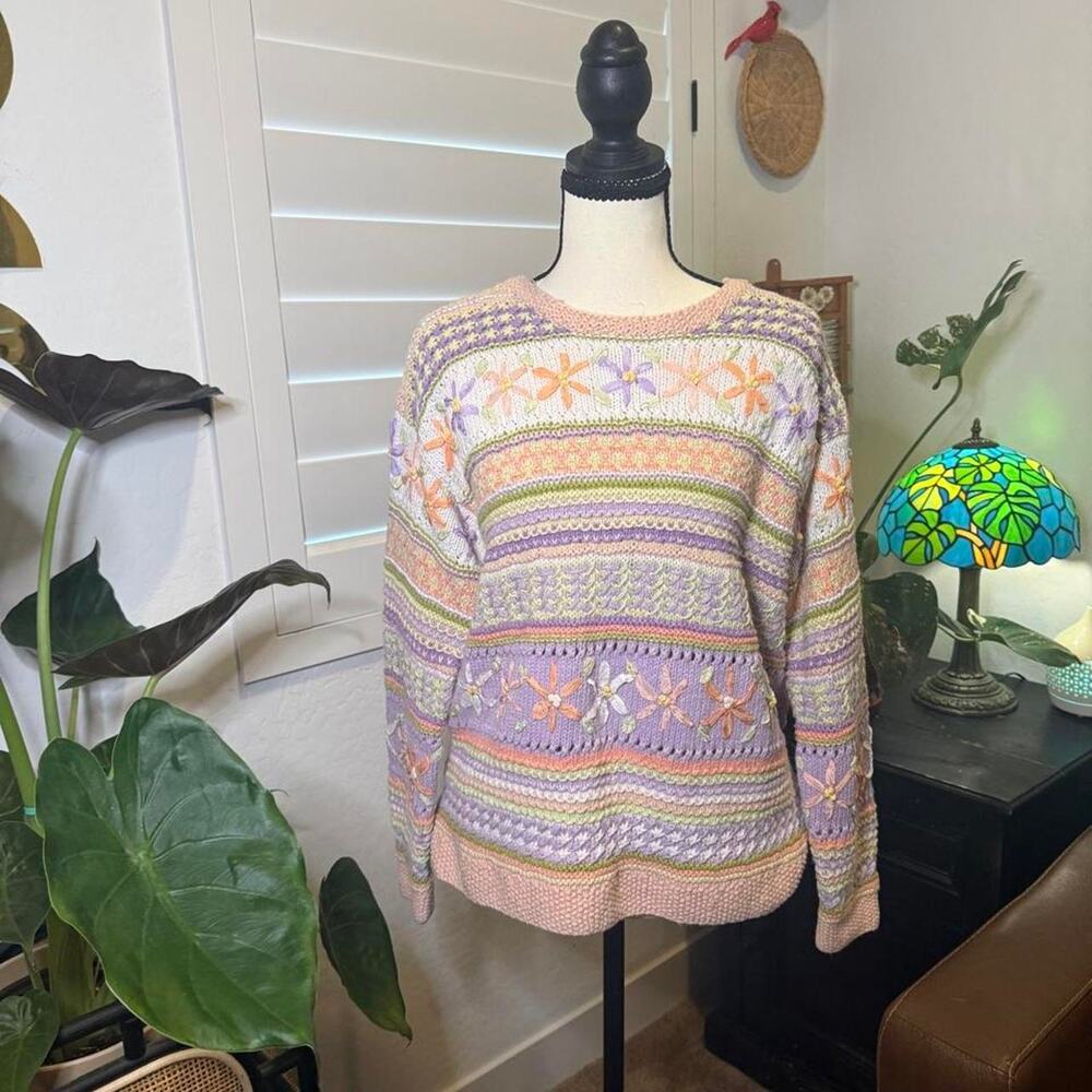Vintage Y2K Susan Bristol Pastel Floral Embroidered Knit Sweater